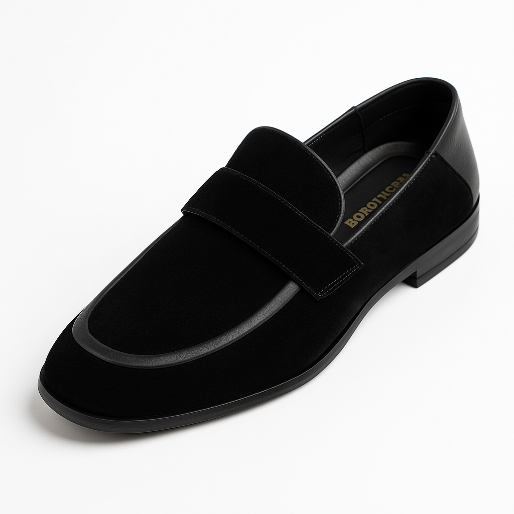 Mocassin noir confortable en daim avec semelle cuir