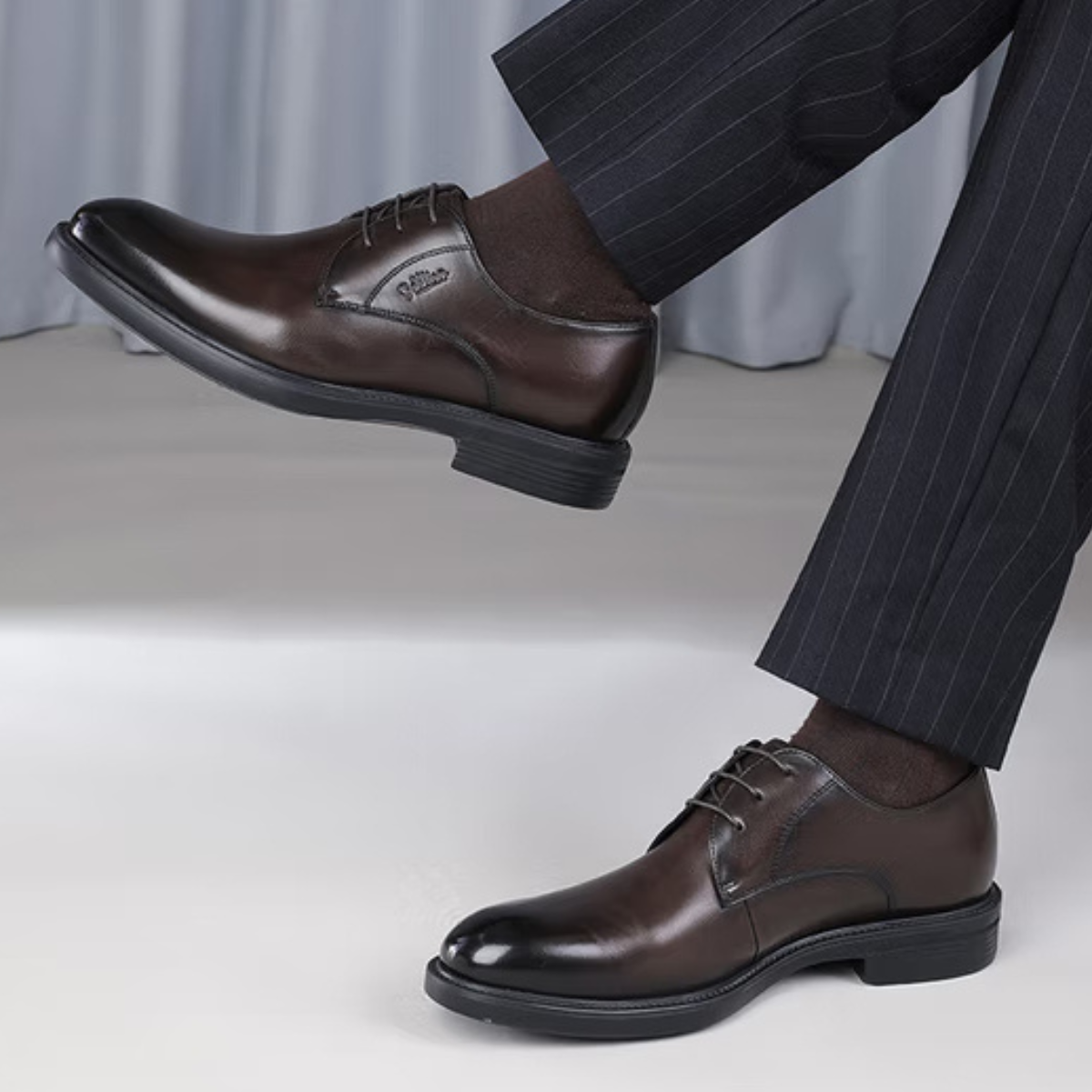 Profil droit chaussures Derby cuir marron pour homme