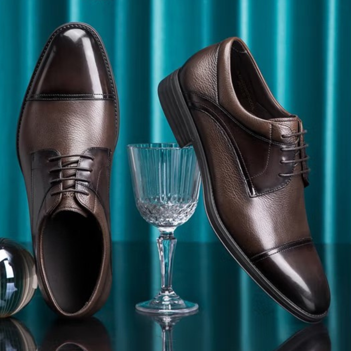 derby-homme-cuir-marron-elegant-dessus chaussures Derby élégantes