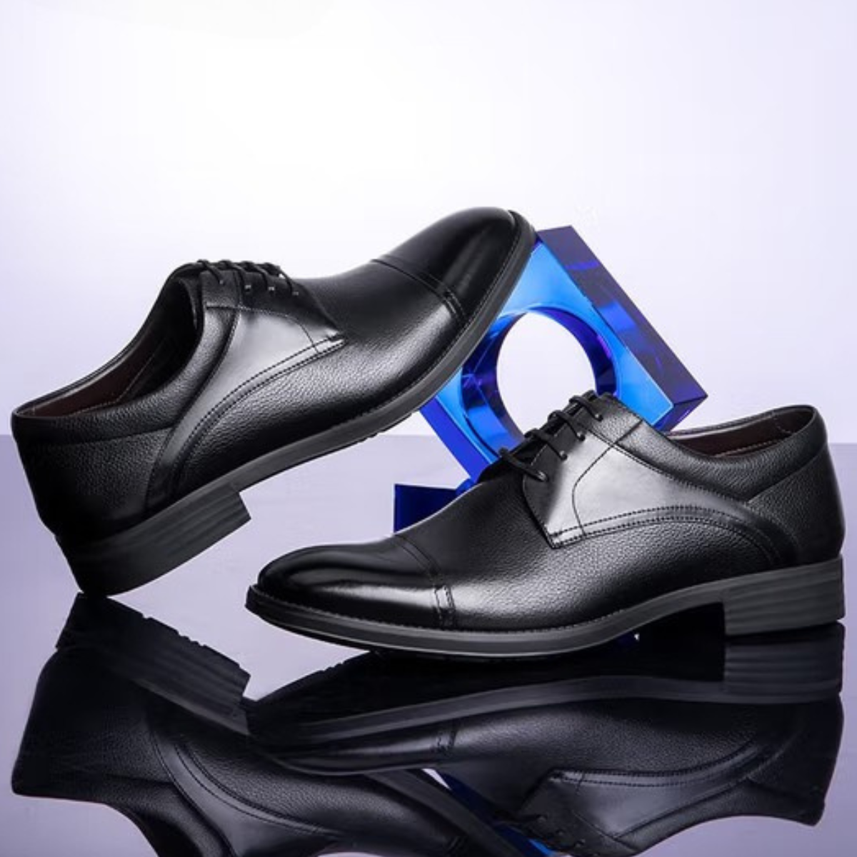 derby-homme-cuir-noir-elegant-sole Derby en cuir marron pour homme