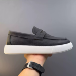 Mocassin homme cuir noir Milano avec semelle blanche moderne